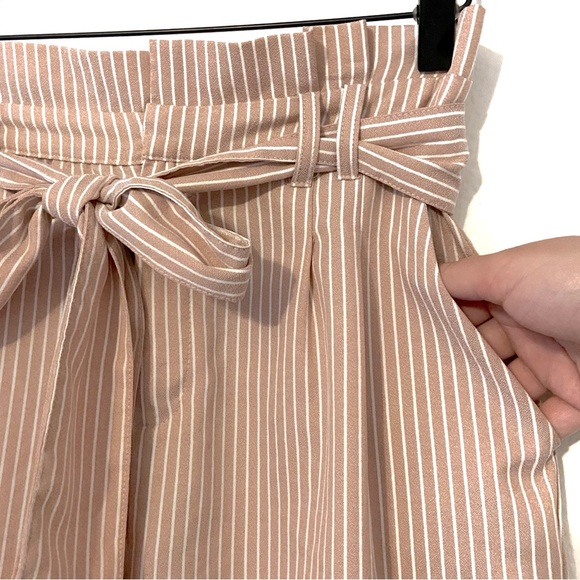 Windsor Paperbag Pants Striped Size Medium - Picture 3 of 6